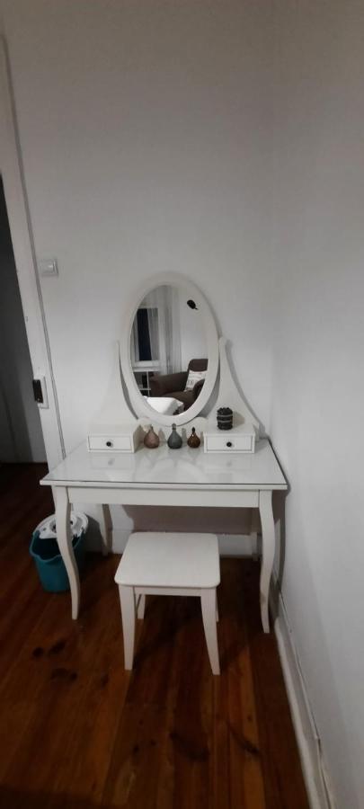 Sunny Terrace Apt, Close To Downtown! 2 Bedroom Flat Lisboa Extérieur photo